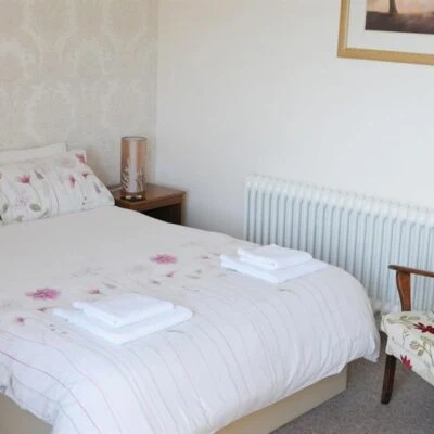 Golden Hill Guesthouse - Image 6
