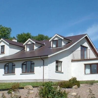 Golden Hill Guesthouse - Image 1